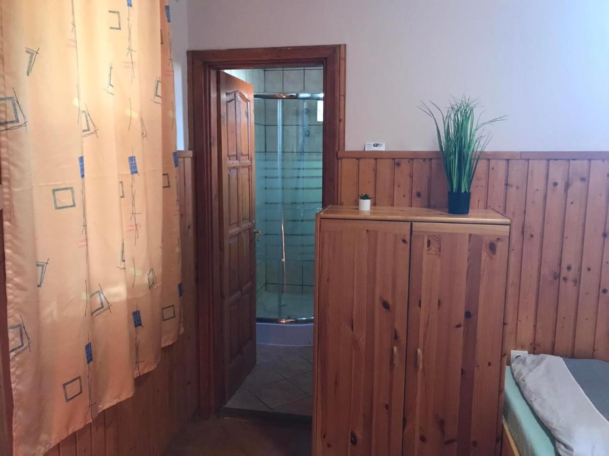 Tahiti Apartman Apartamento Hajdúszoboszló Exterior foto