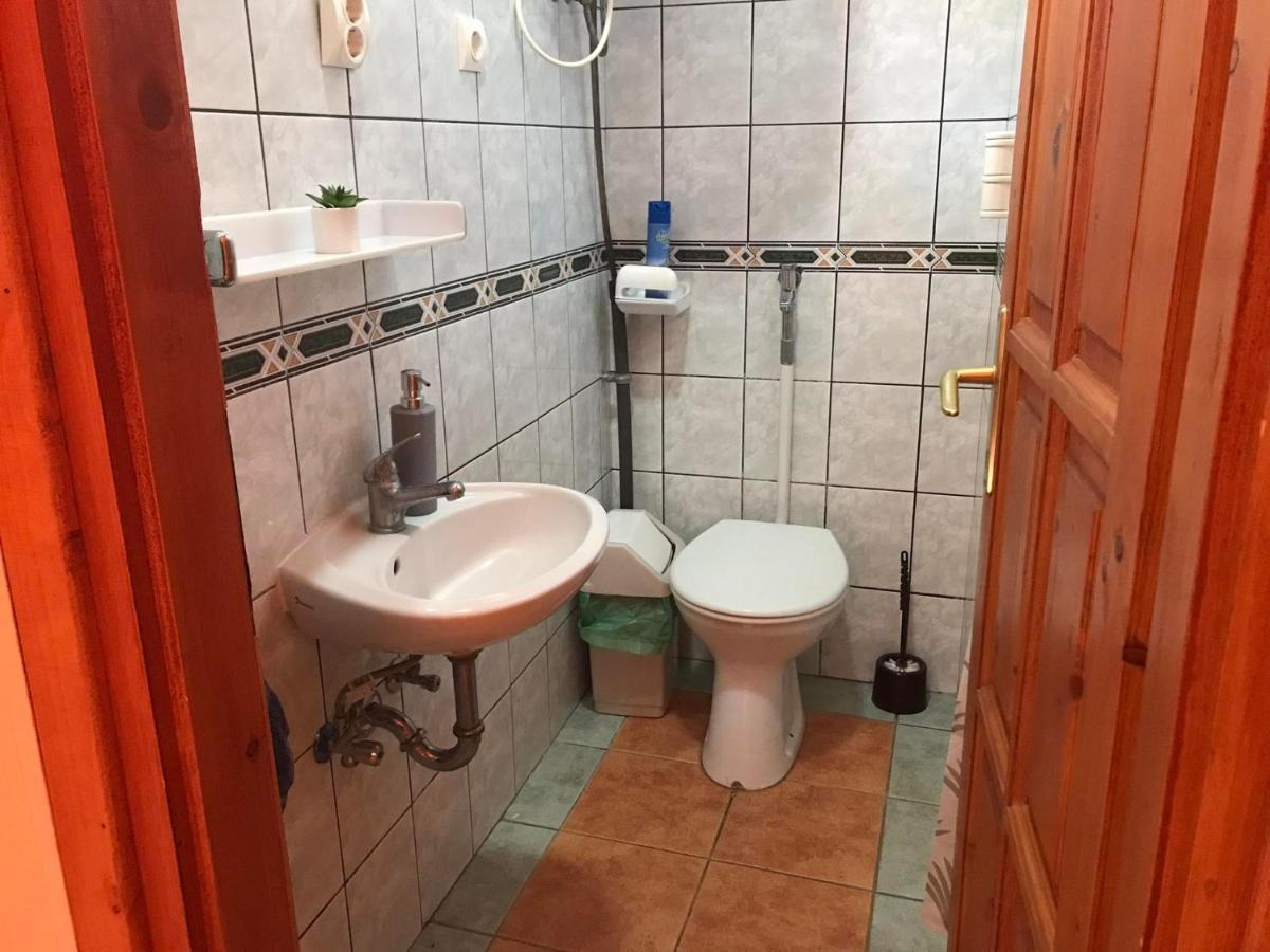 Tahiti Apartman Apartamento Hajdúszoboszló Exterior foto